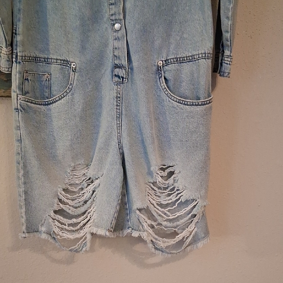 Highway Jeans Distressed Denim Romper. NWT Size Large - Picture 10 of 17